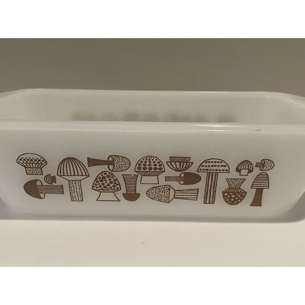 RARE Glassbake Rectangular Vintage Milk Glass Mushroom Print 522‎ Loaf Pan